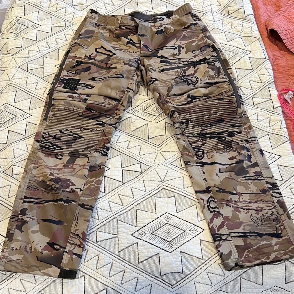 Under Armour Ridge Reaper Insulated Camouflage Cargo Pants